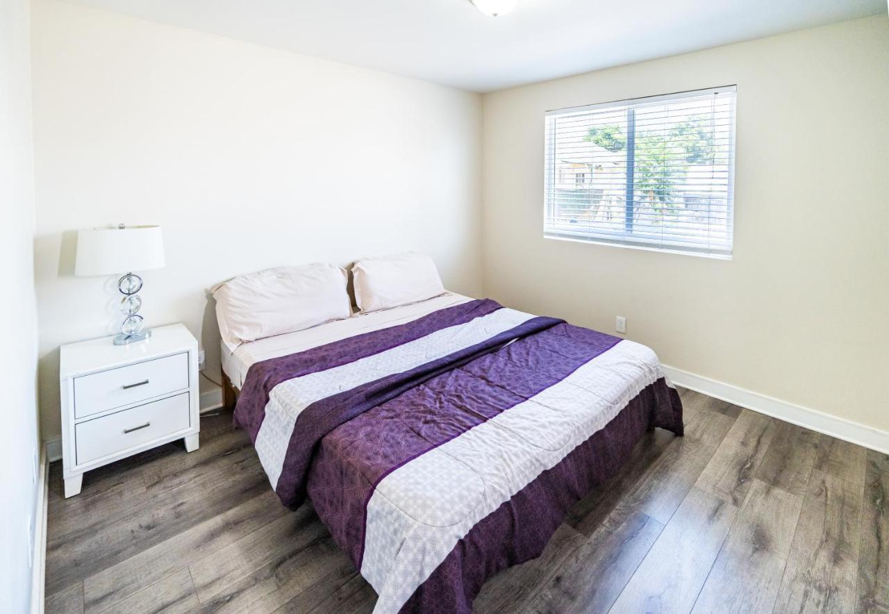 Spacious 5 Bedroom 3 Bath Modern Home By Downtown La With Parking Los Angeles Exterior photo